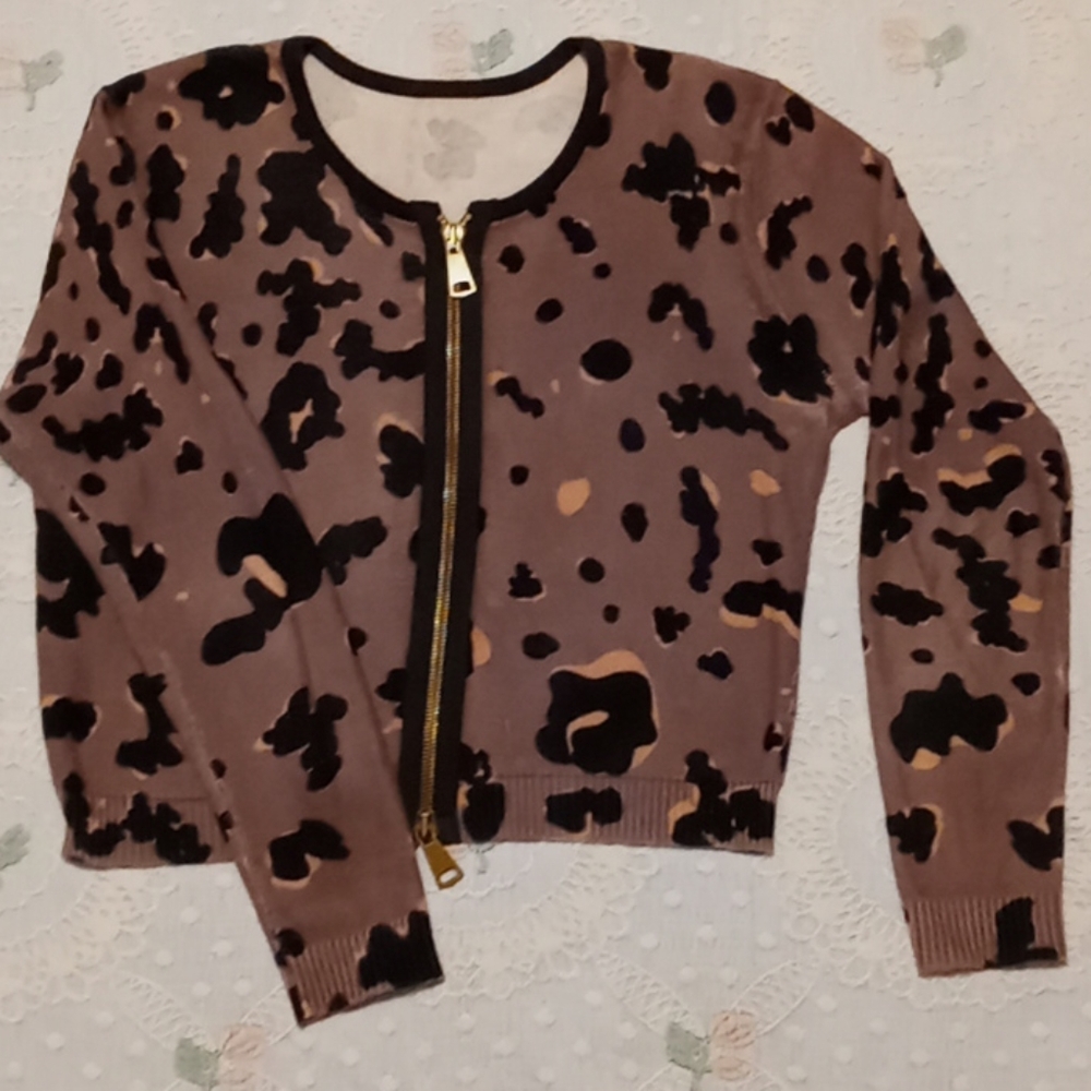 Zippered sweater